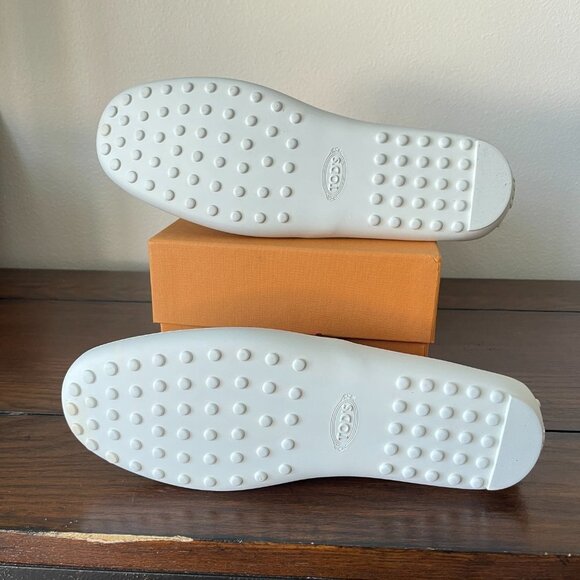 Tod's Men's Red Suede Mocassino Guscio Loafer Shoe. XXM15C0CN30RE0R007 - Picture 9 of 12